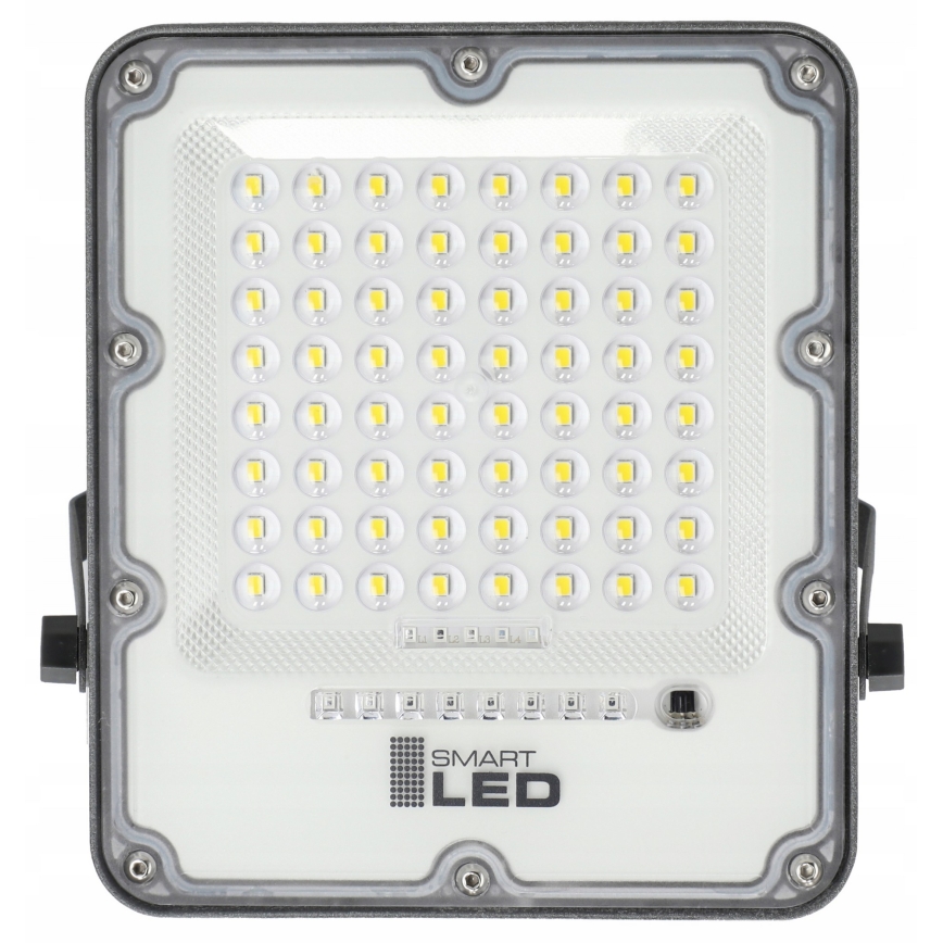 Projecteur solaire LED dimmable 50W/3,2V 5000K 6000 mAh IP65 noir + télécommande