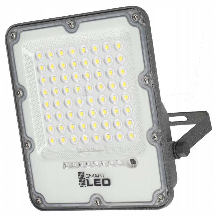 Projecteur solaire LED dimmable 50W/3,2V 5000K 6000 mAh IP65 noir + télécommande