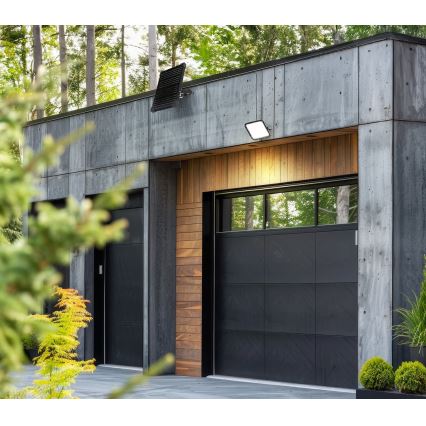 Projecteur solaire LED extérieur avec détecteur LED/30W/6,4V IP65 3000/4000K 6000 mAh + télécommande