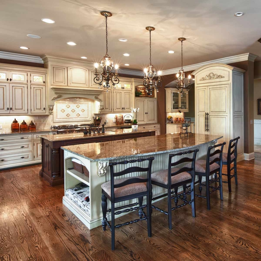 Quoizel - Kronleuchter MARQUETTE mit Kette, 3xE14/60W/230V, Bronze