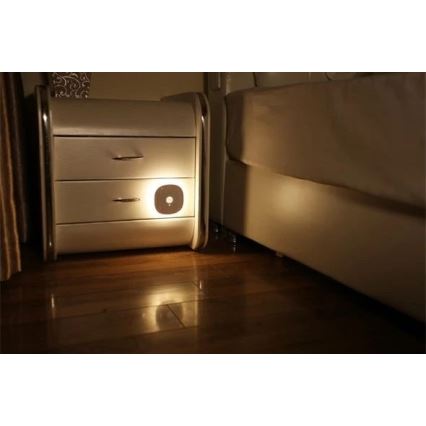 LED-Nachtlicht mit Sensor LED/0,45W/3xAAA 3000K weiß