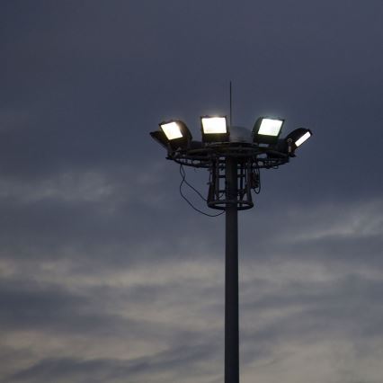 Riflettore LED LED/50W/230V 6400K IP65 nero