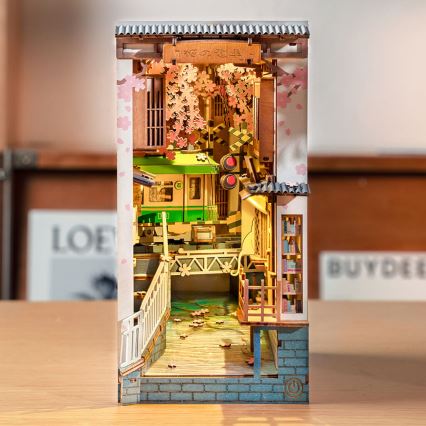 RoboTime - LED-Buchstütze Kirschblütenallee 2xAAA