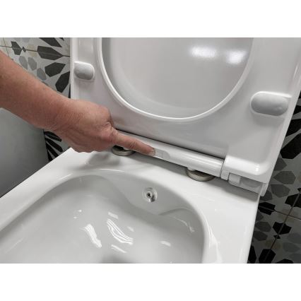 Sapho - WC suspendu avec douchette hygiénique AVVA CLEANWASH céramique/blanc