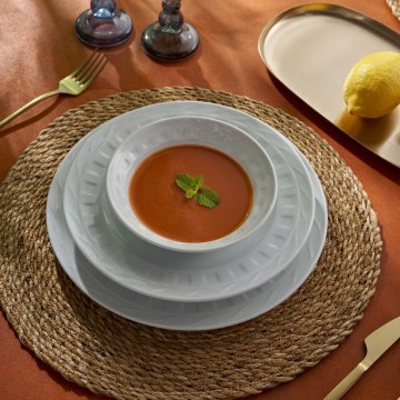 Service de table 18 pièces en porcelaine blanche