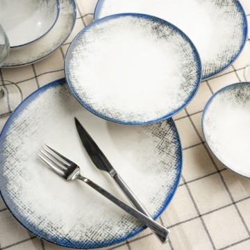 Service de table 24 pièces en porcelaine blanche et bleue