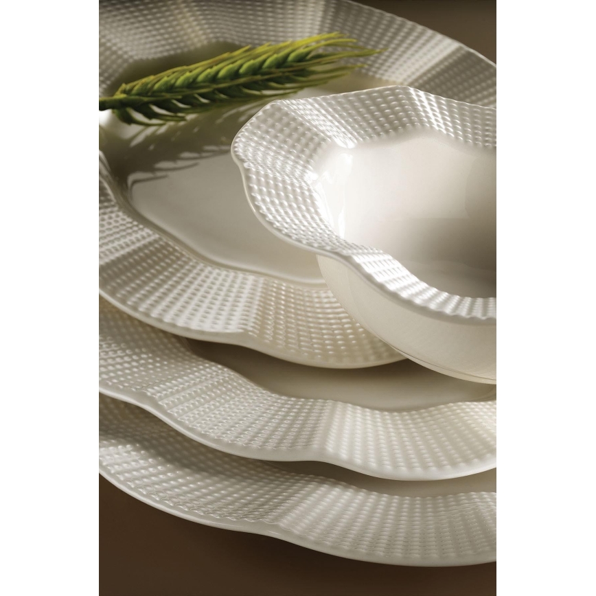 Service de table 26 pièces en porcelaine blanche