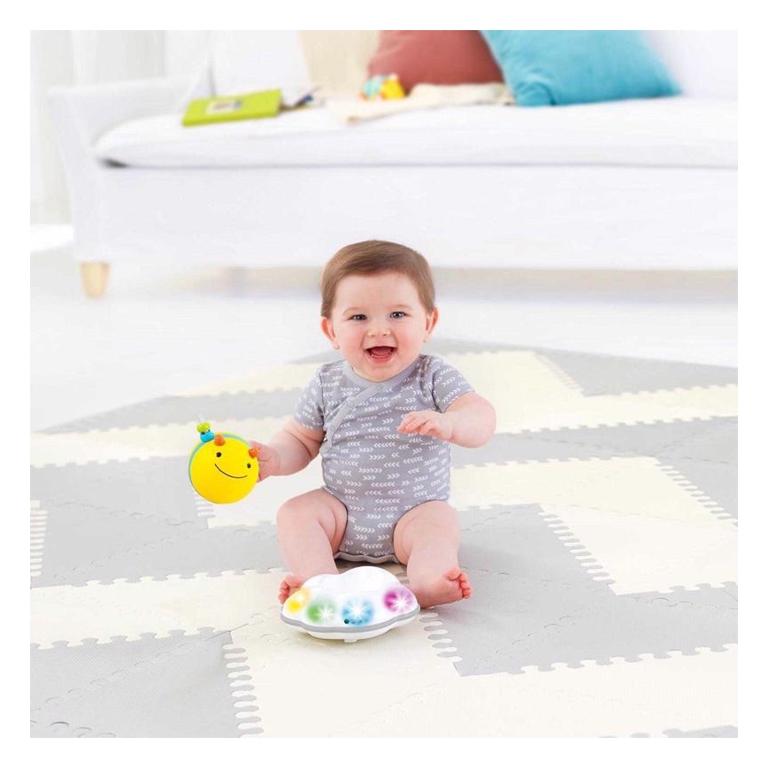 Skip Hop - Jouet musical EXPLORE&MORE abeille 3xAA
