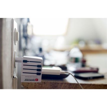 Adaptateur de voyage MUV — alimentation secteur avec ports USB‑A et USB‑C, 15 W