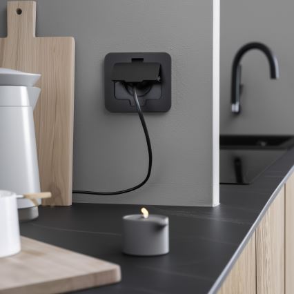 Bodeneinbau-Steckdose für den Außenbereich IP55 schwarz rechteckig