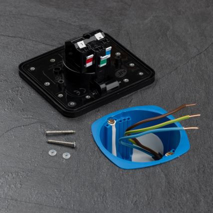 Bodeneinbau-Steckdose für den Außenbereich IP55 schwarz rechteckig