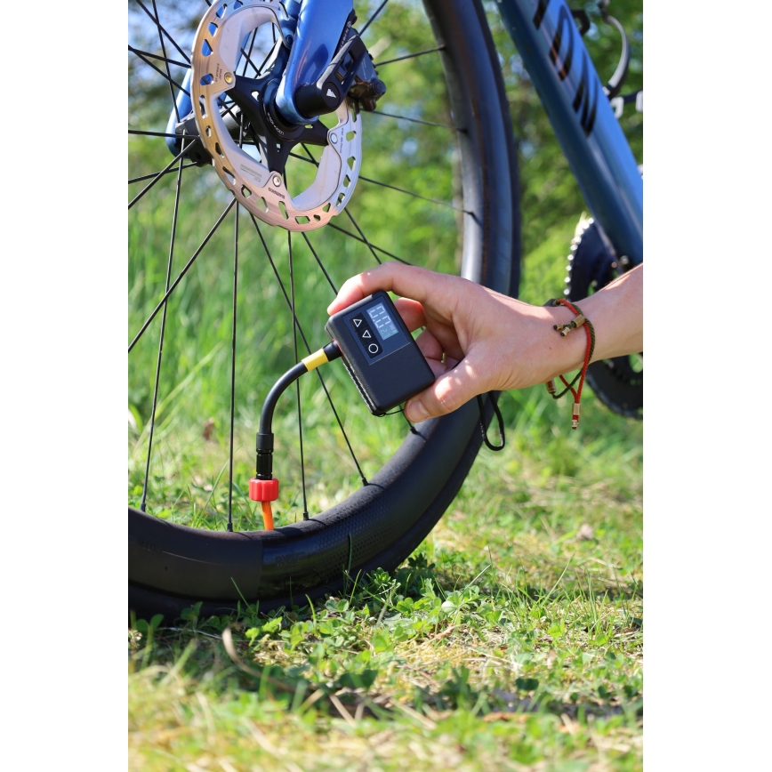 Compressore tascabile digitale 500 mAh 5V nero