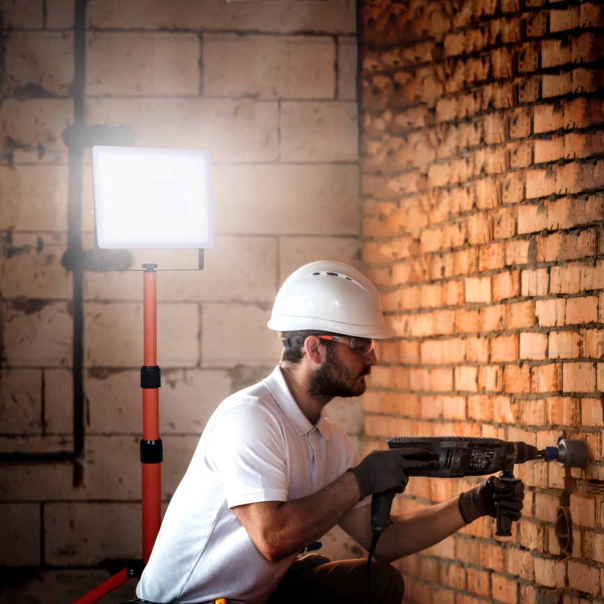 LED Riflettore con il supporto LED/100W/230V 4000K IP65