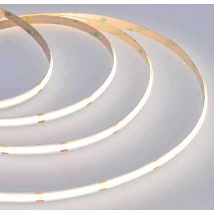 Striscia LED LED/8W/m/230V 4000K 5m