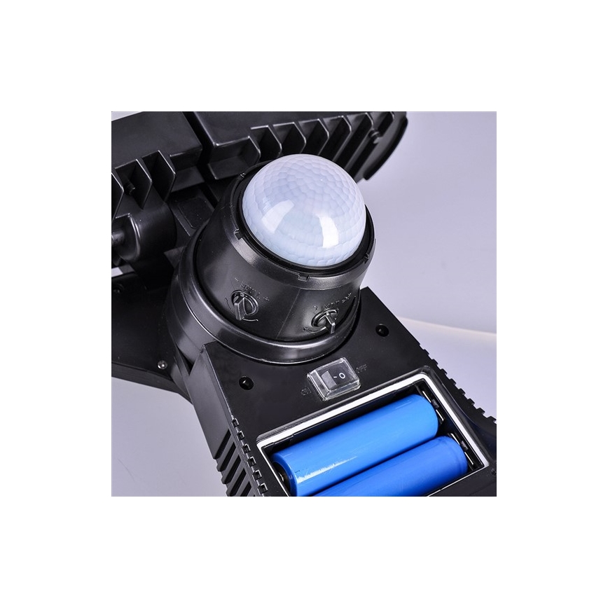 Riflettore solare LED con sensore 2000mAh LED/8W/3,7V IP44