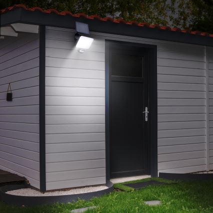 LED-Solarstrahler mit Bewegungssensor LED/11W/3,7V 4400mAh 3000K/4000K/6500K IP54