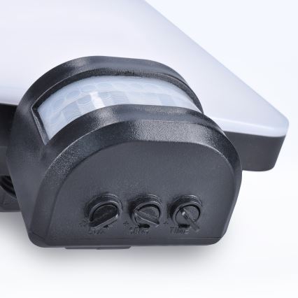 LED-Solarstrahler mit Bewegungssensor LED/11W/3,7V 4400mAh 3000K/4000K/6500K IP54