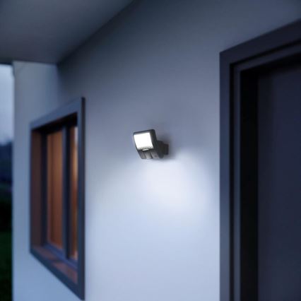 Steinel 012076 - Applique da esterno a LED con sensore XLED curved LED/10,5W/230V IP44