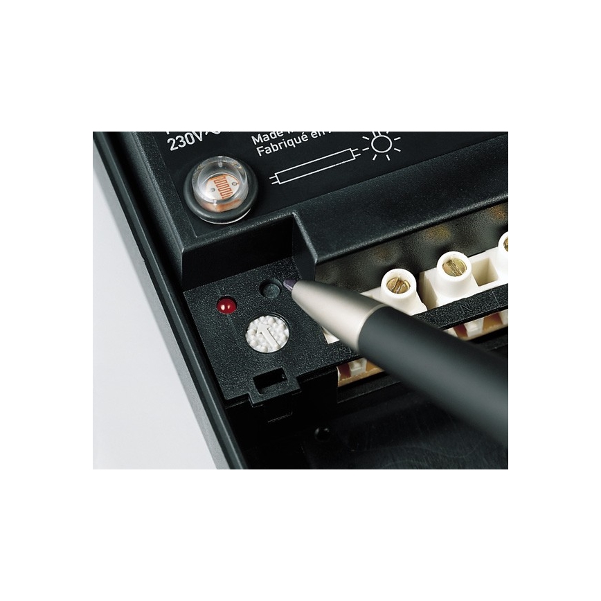 STEINEL 550516 - Détecteur crépusculaire NightMatic 3000 Vario noir IP54