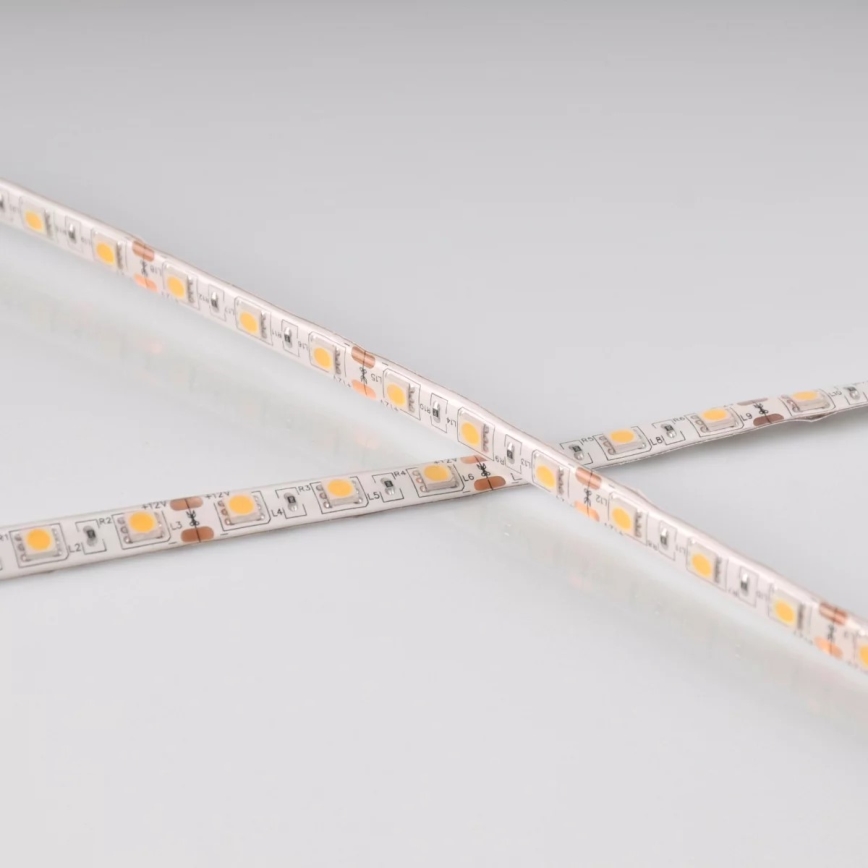 Striscia LED 5m 28W/12V IP65 3000K