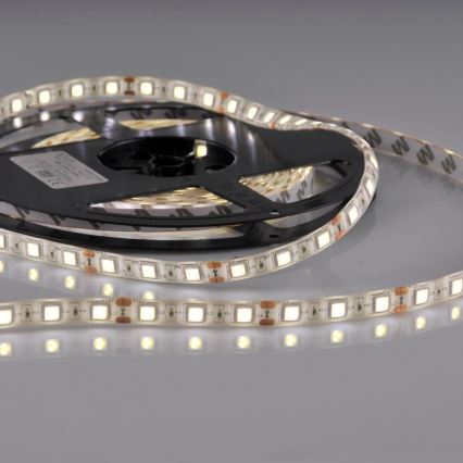 Striscia LED 5m 28W/12V IP65 3000K