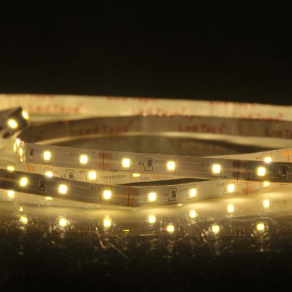 Striscia LED 5m LED/10W/12V IP20 3300K