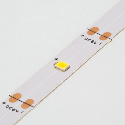 Striscia LED LED/3xAA bianco caldo