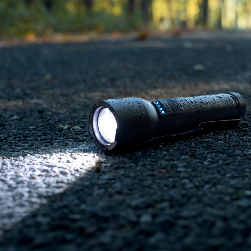 Torcia ricaricabile a LED Dimmerabile LED/20W/5V IPX4 800 brillante 2000 mAh