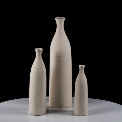Vase en céramique blanc, hauteur 33 cm