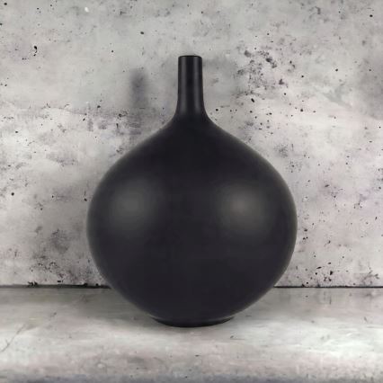 Vase en céramique noir mat de 24 cm