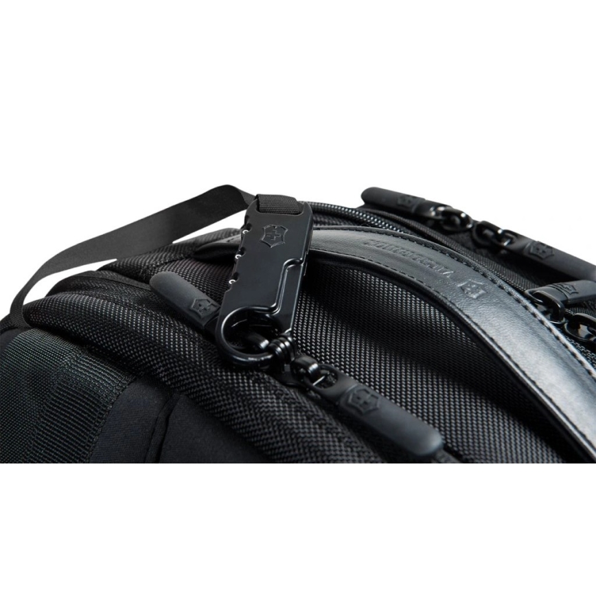 Victorinox - Sac à dos pour ordinateur portable 15,6" Essentials 22 l noir
