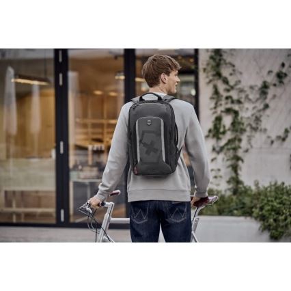Victorinox - Zaino espandibile Touring 2.0 Traveler 33 l nero