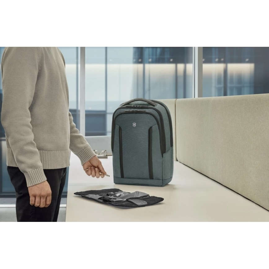 Victorinox - Zaino per laptop 15" Altmont Professional Deluxe Travel 25 l verde