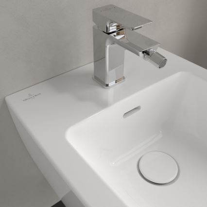 Villeroy & Boch 44700001 - Bidet sospeso SUBWAY 3.0 in ceramica bianca