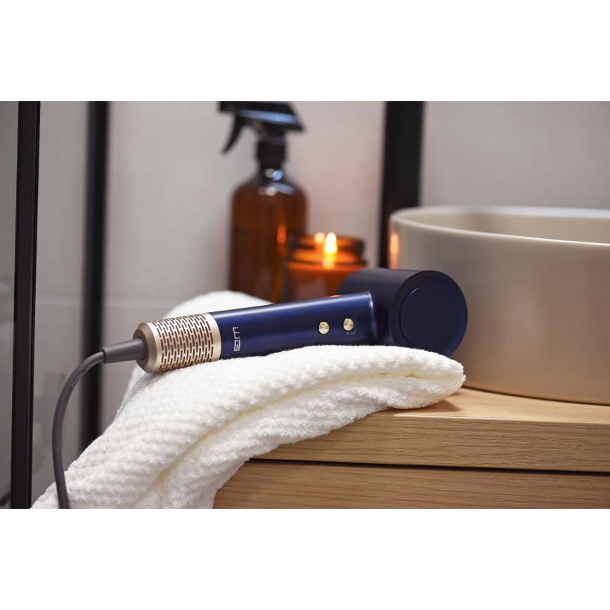 Winner Group - Haartrockner mit Ionisator Elegance Air 1600W/230V blau SCHUKO