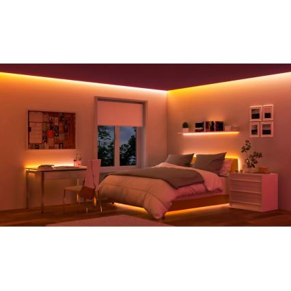 WiZ - dimmbarer LED RGBIC-Streifen 4m LED/10,2W/5V 2700-6500K Wi-Fi